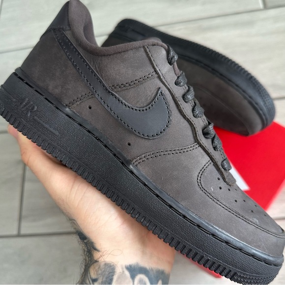 Nike Shoes - NIKE AIR FORCE 1 LOW BROWN